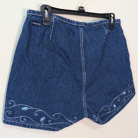 Jordache Vintage Blue Embroidered Hem Flat Front Denim Jean Shorts Size Approx - Picture 8 of 10